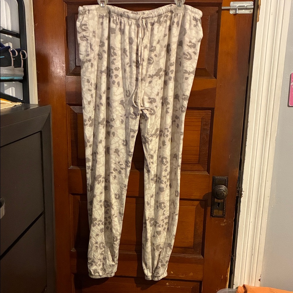 Women’s Como Sleep Animal Print Pajama Pants